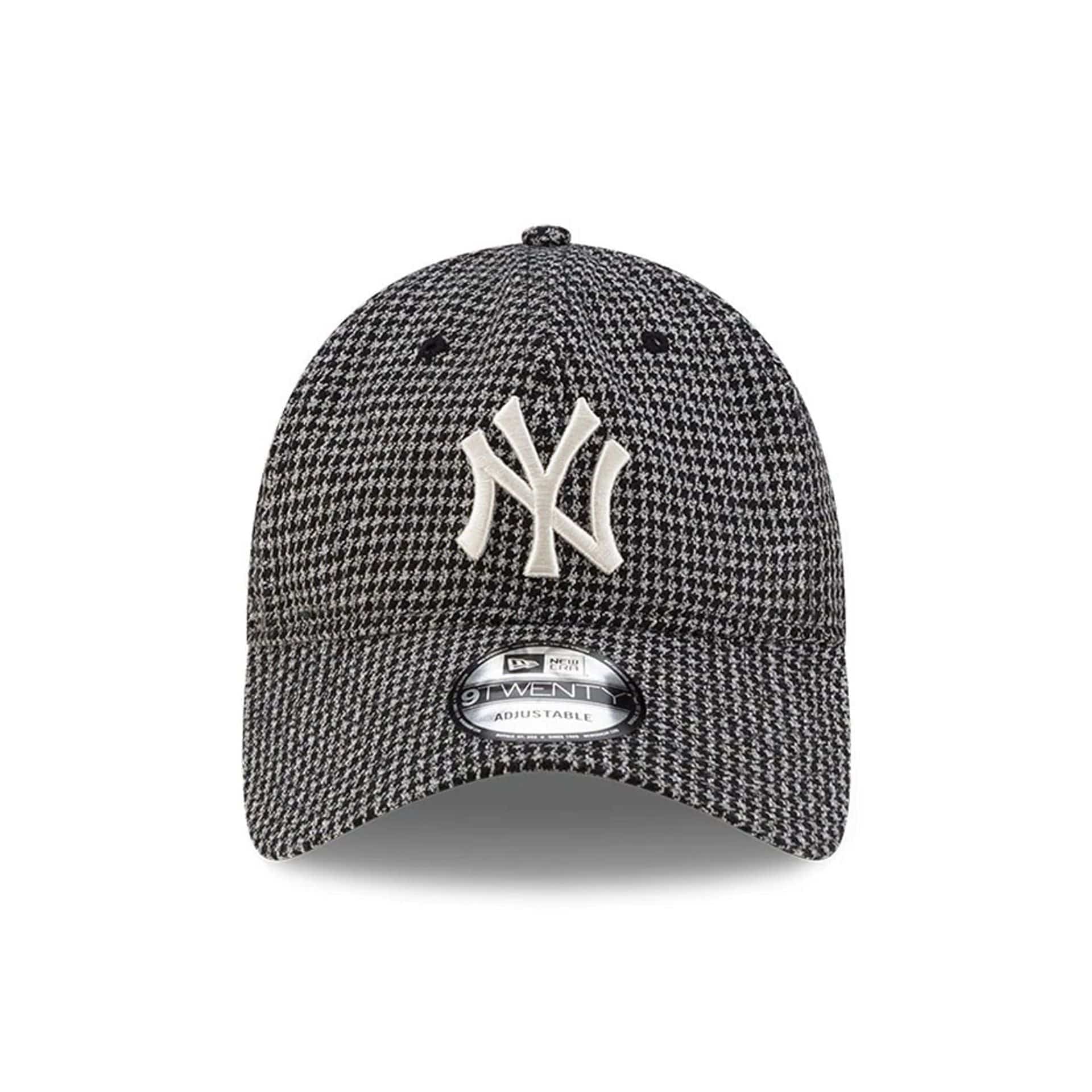 This is a New York Yankees MLB Houndstooth Black 9TWENTY Adjustable Cap 4