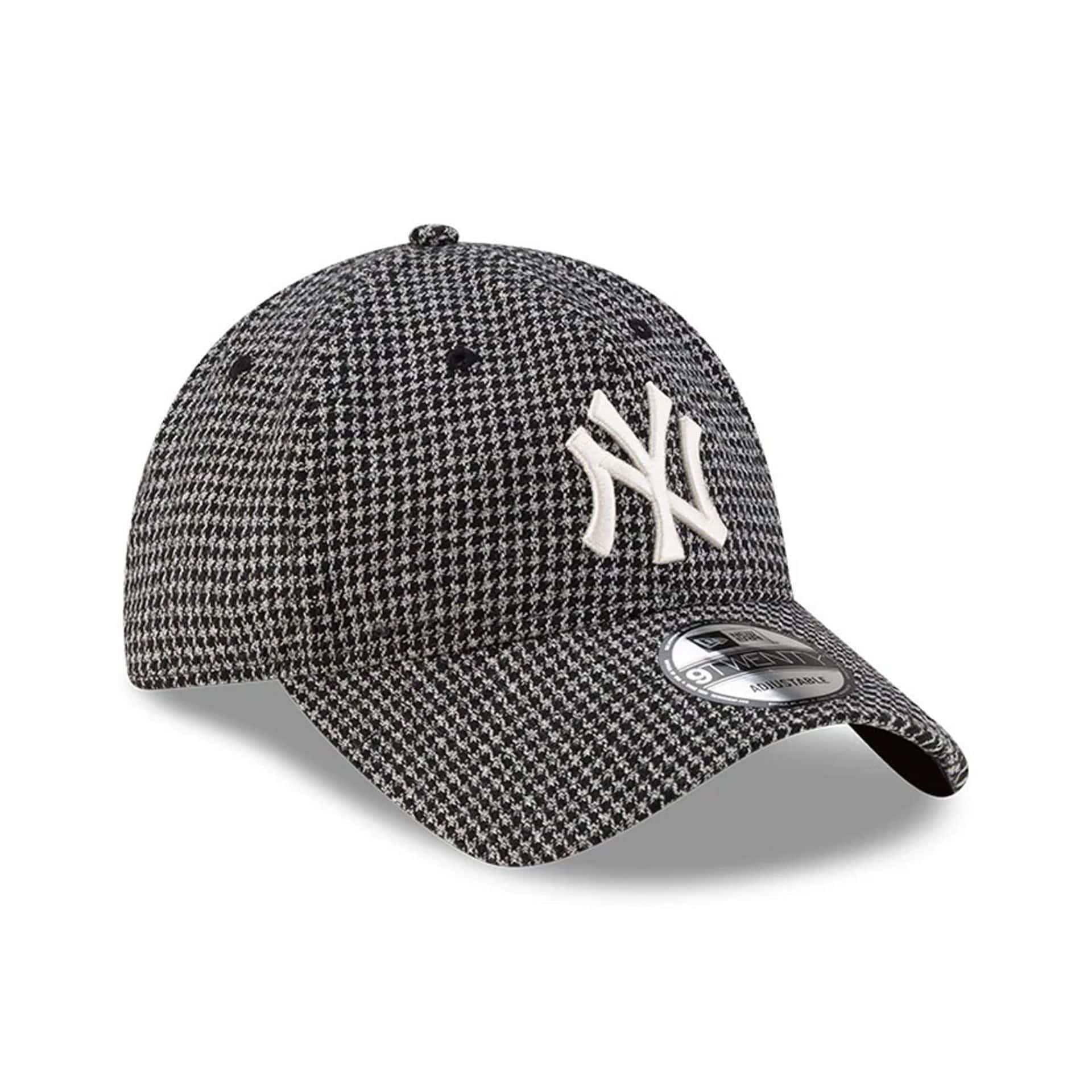 This is a New York Yankees MLB Houndstooth Black 9TWENTY Adjustable Cap 5