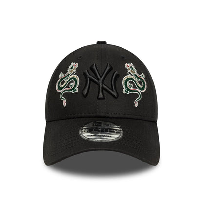 This is a New York Yankees MLB Icon Black 9FORTY Adjustable Cap 2