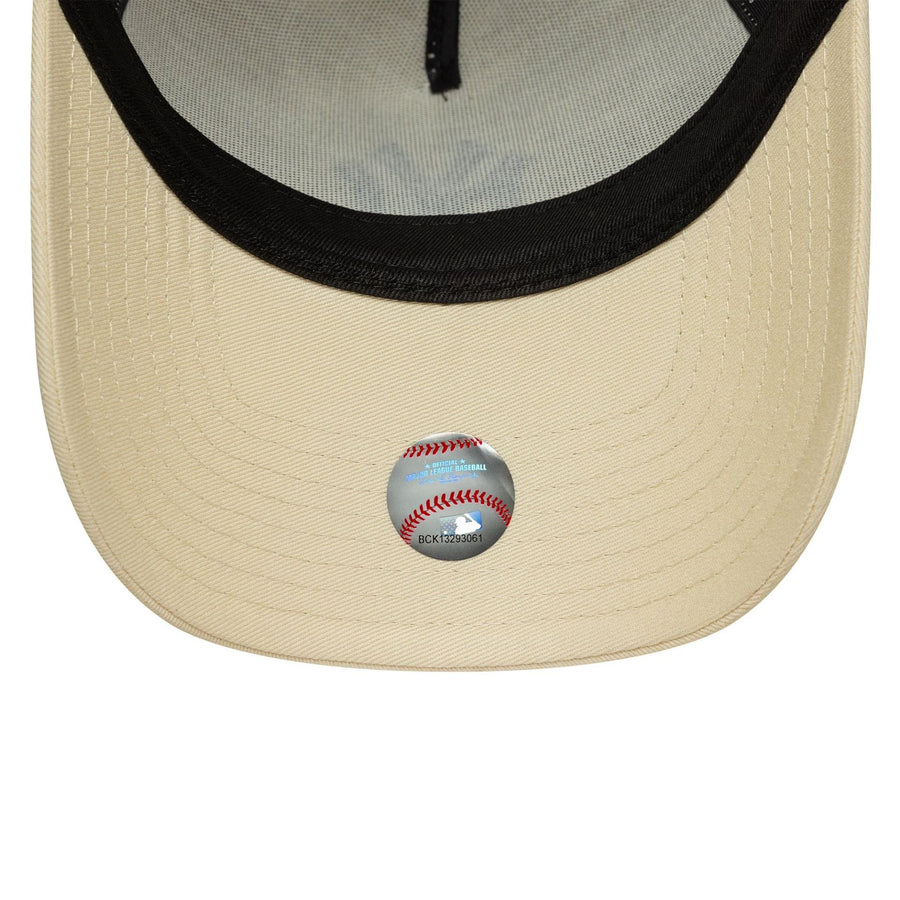 This is a New York Yankees MLB League Essential Cream 9FORTY E-Frame Adjustable Cap 5