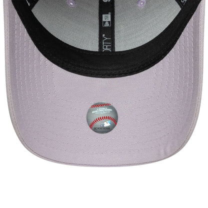 This is a LA Dodgers Womens MLB League Essential Pastel Purple 9FORTY Adjustable Cap 5
