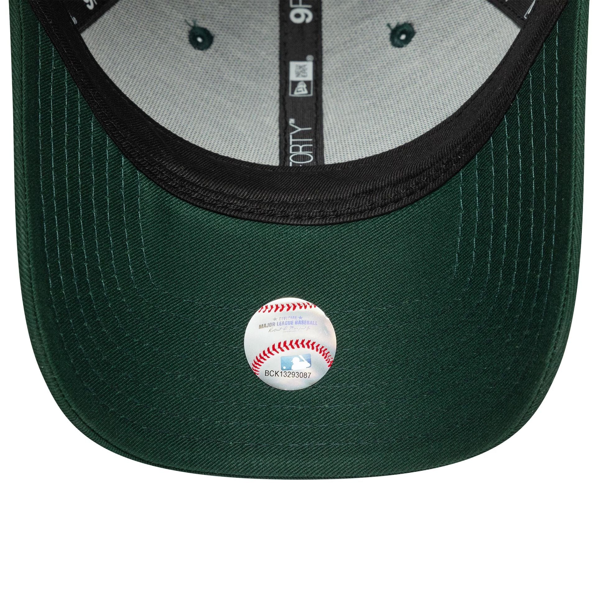 This is a New York Yankees MLB League Essential Dark Green 9FORTY Adjustable Cap 5