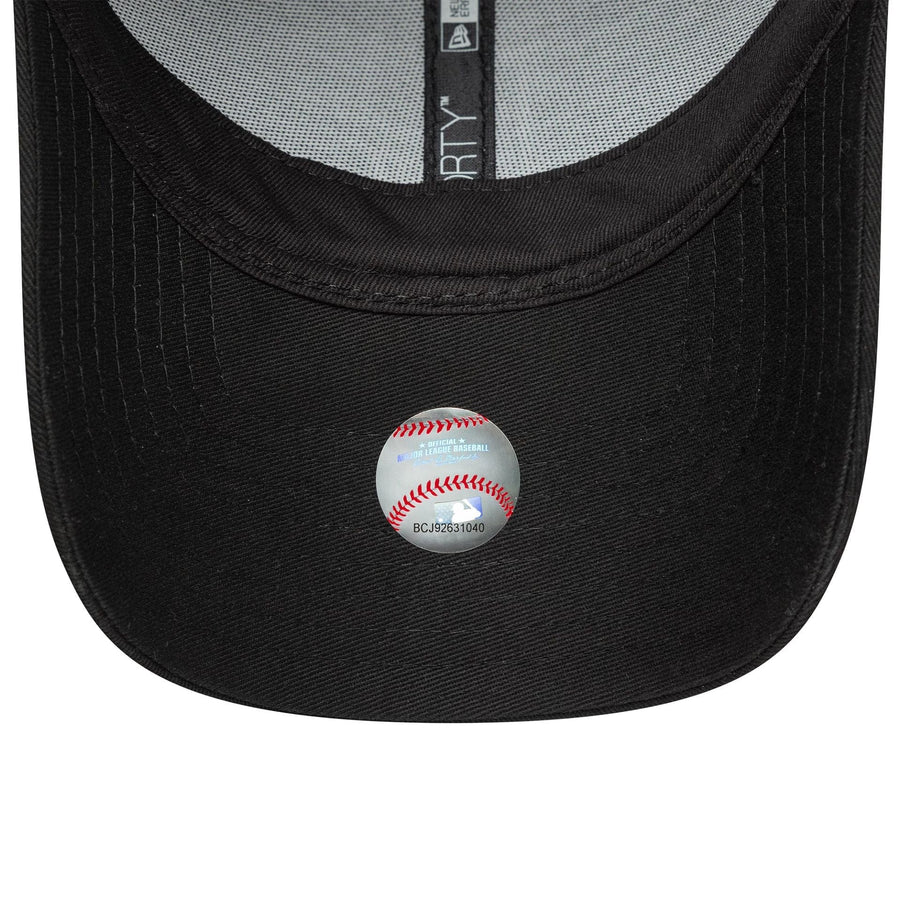 This is a LA Dodgers Womens MLB Metallic Logo Black 9FORTY Adjustable Cap 5