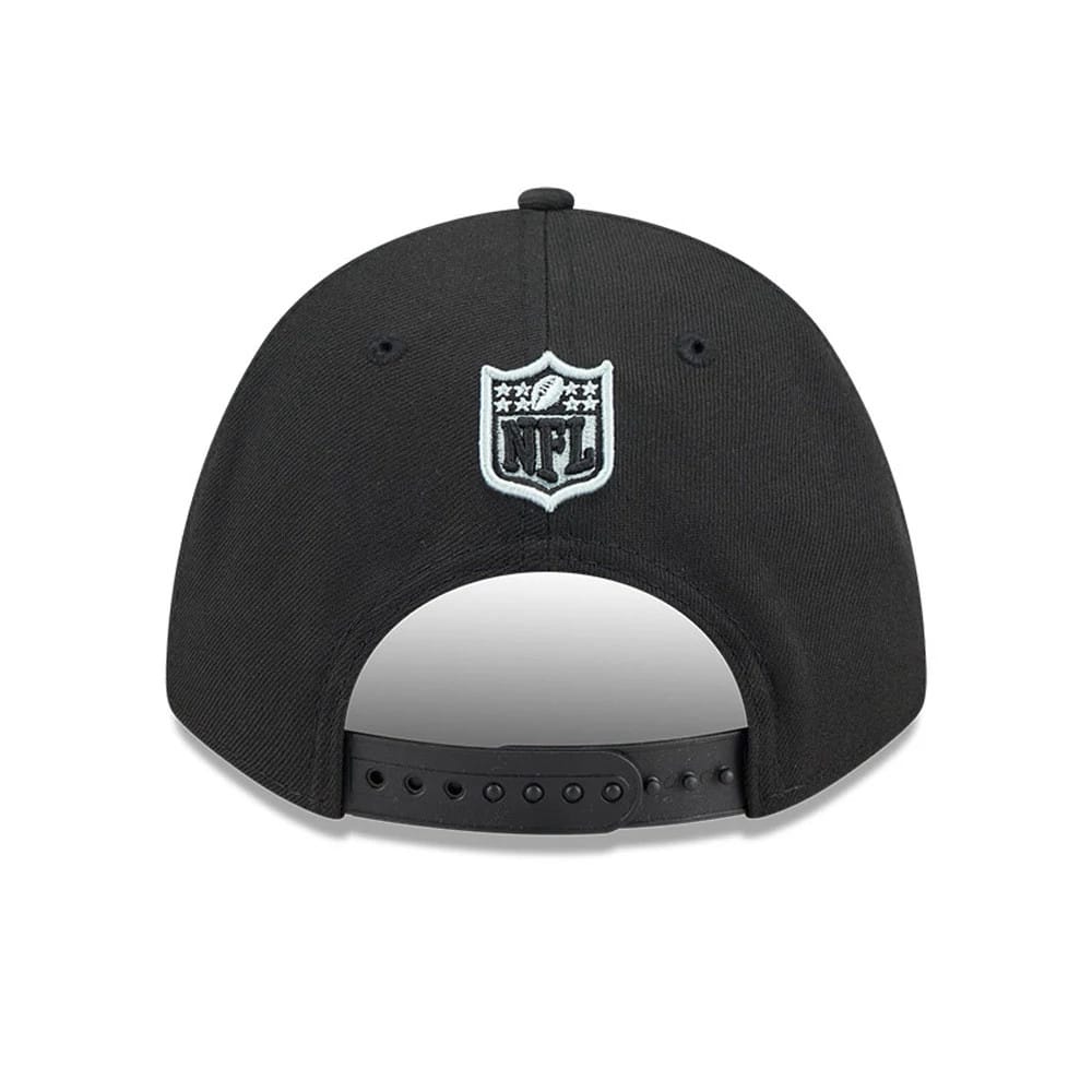 Pictured is this NFL Team Las Vegas Raiders 9FORTY M-Crown cap in black. 5