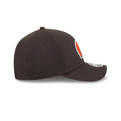 Pictured is this NFL Team Cleveland Browns 9FORTY M-Crown cap in dark brown. 7