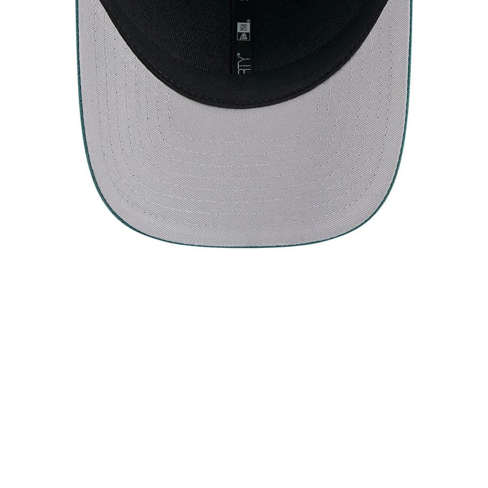 Pictured is this NFL Team Philadelphia Eagles 9FORTY M-Crown cap in dark green. 2