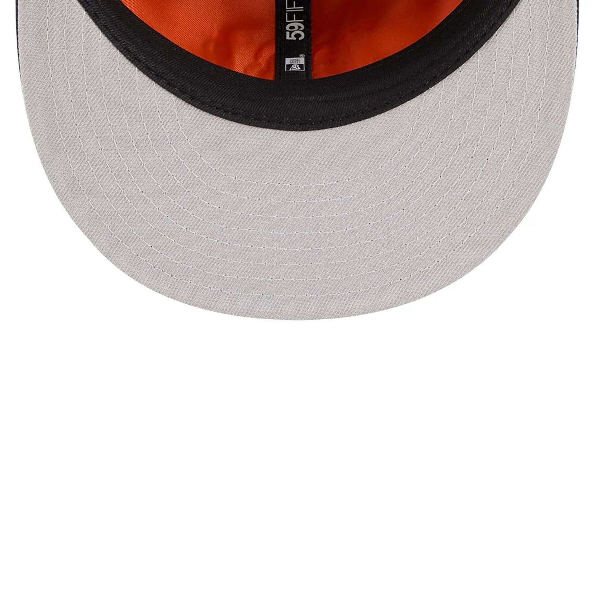 This is a Chicago Bulls NBA x Alpha Black 59FIFTY Fitted Cap 2