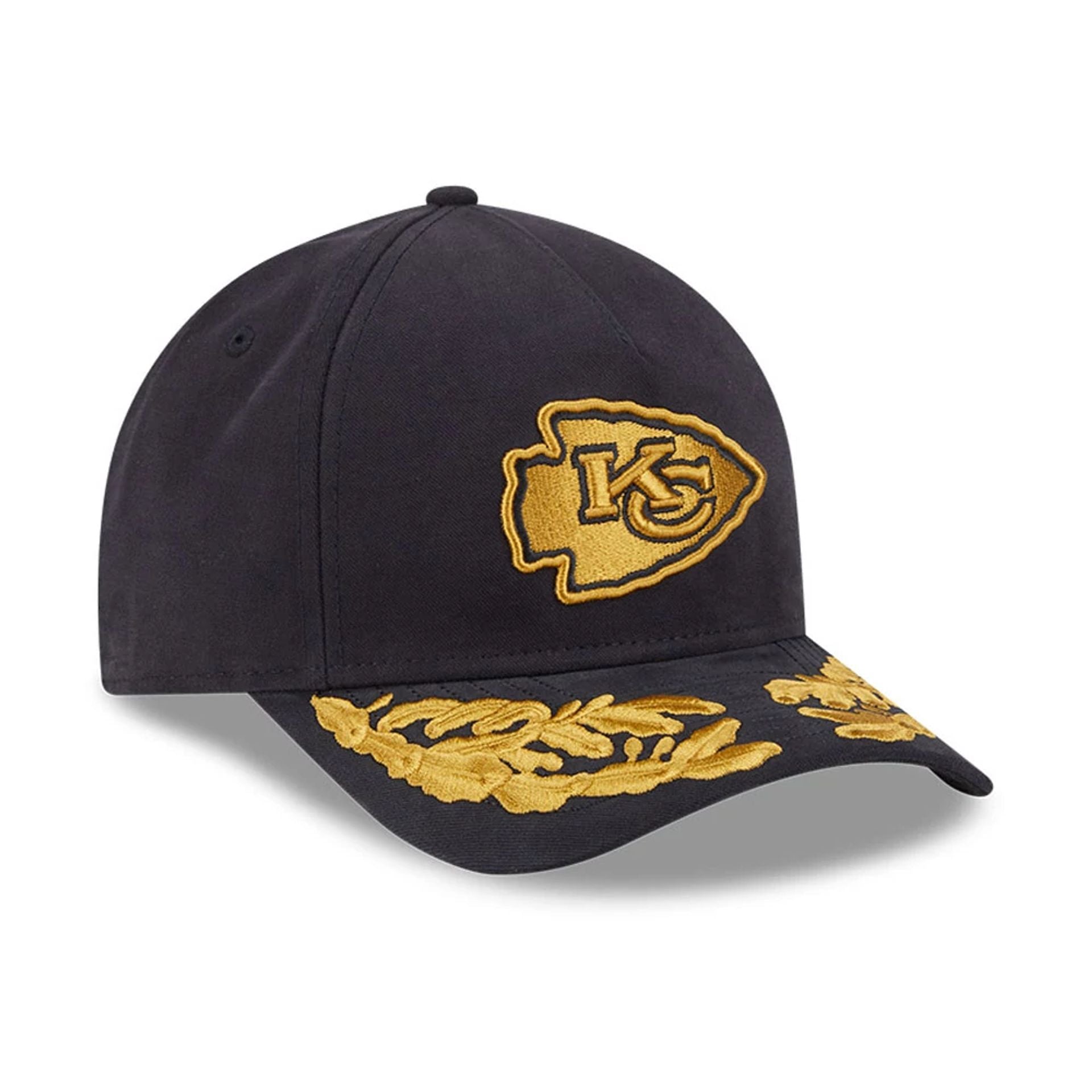 This is a Kansas City Chiefs NFL x Alpha Black 9FORTY M-Crown A-Frame Adjustable Cap 3