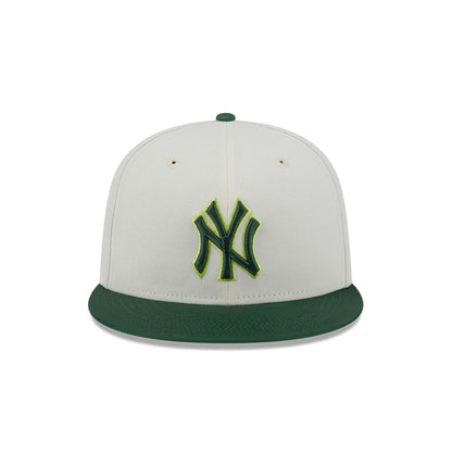 This is a New York Yankees MLB Colour Develop White 59FIFTY Fitted Cap 3