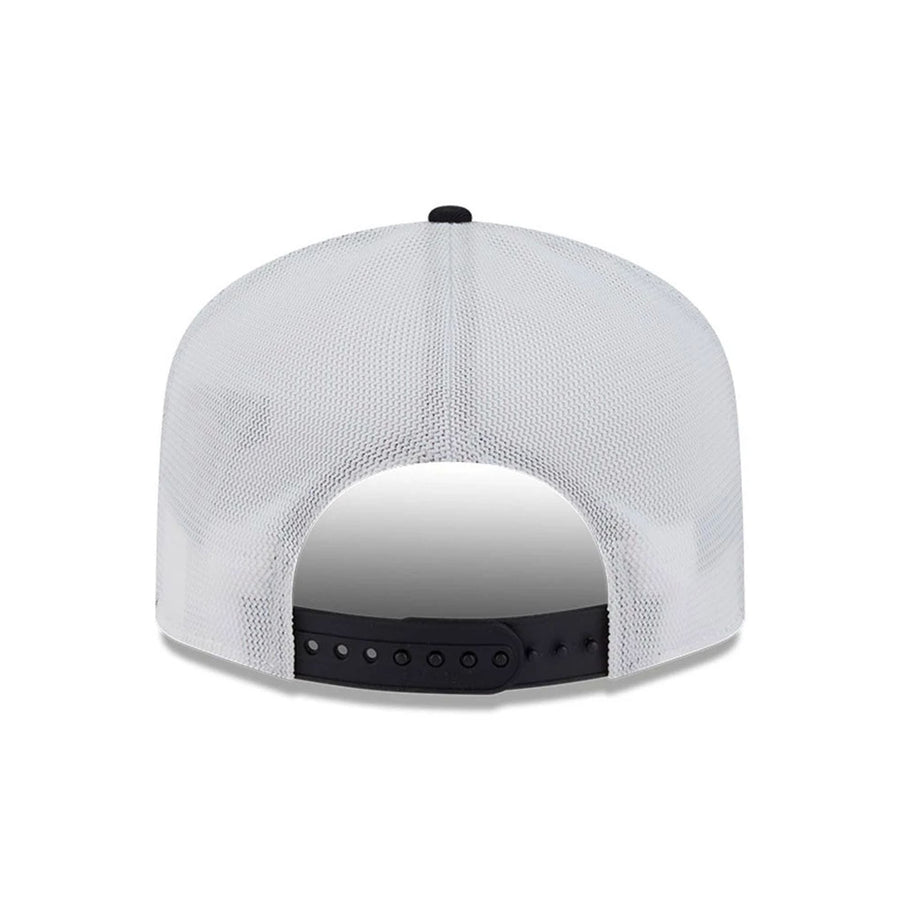 This is a LA Kings NHL Emblem Patch Black 19TWENTY Adjustable Cap 7