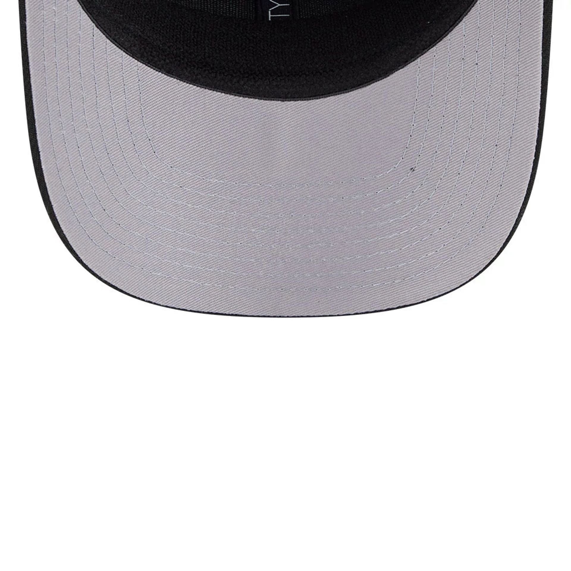 This is a NHL Utah 2024-2025 NHL Stated Black 9SEVENTY Stretch Snap Adjustable Cap 2