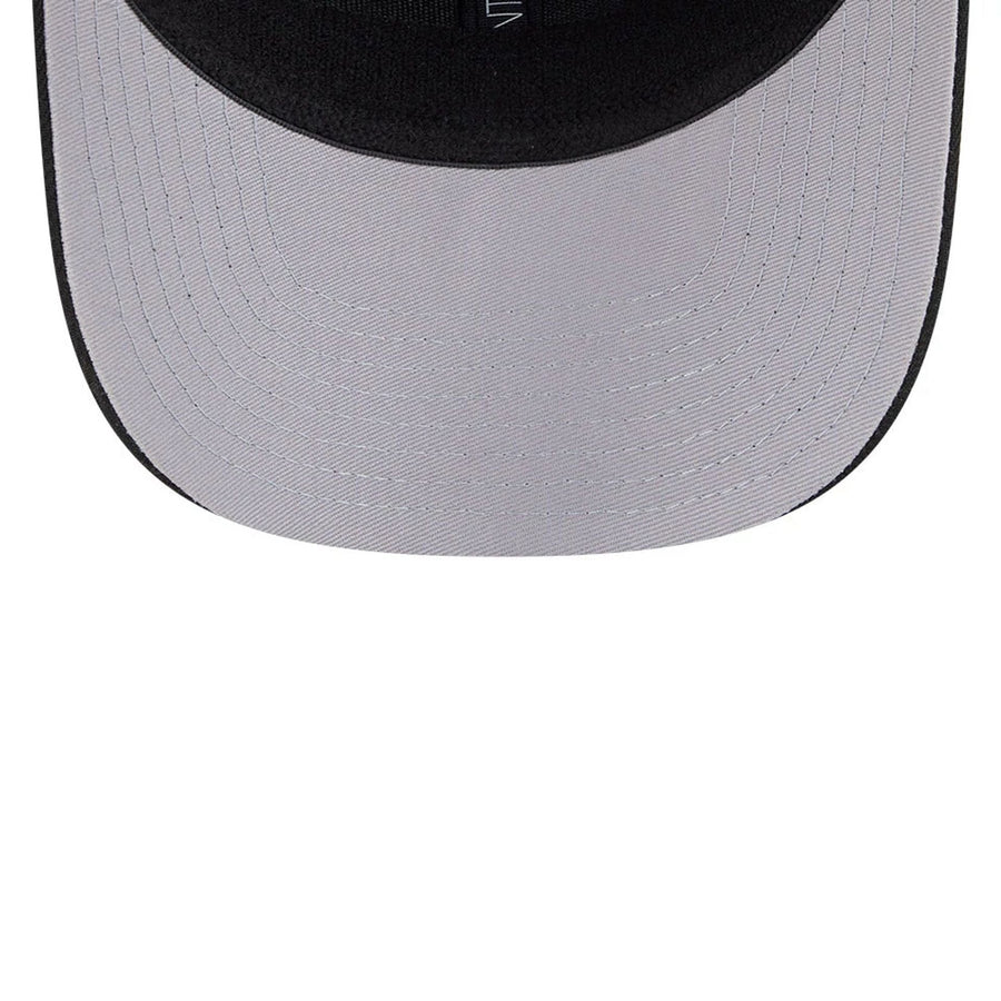 This is a Vancouver Canucks NHL Stated Black 9SEVENTY Stretch Snap Adjustable Cap 2