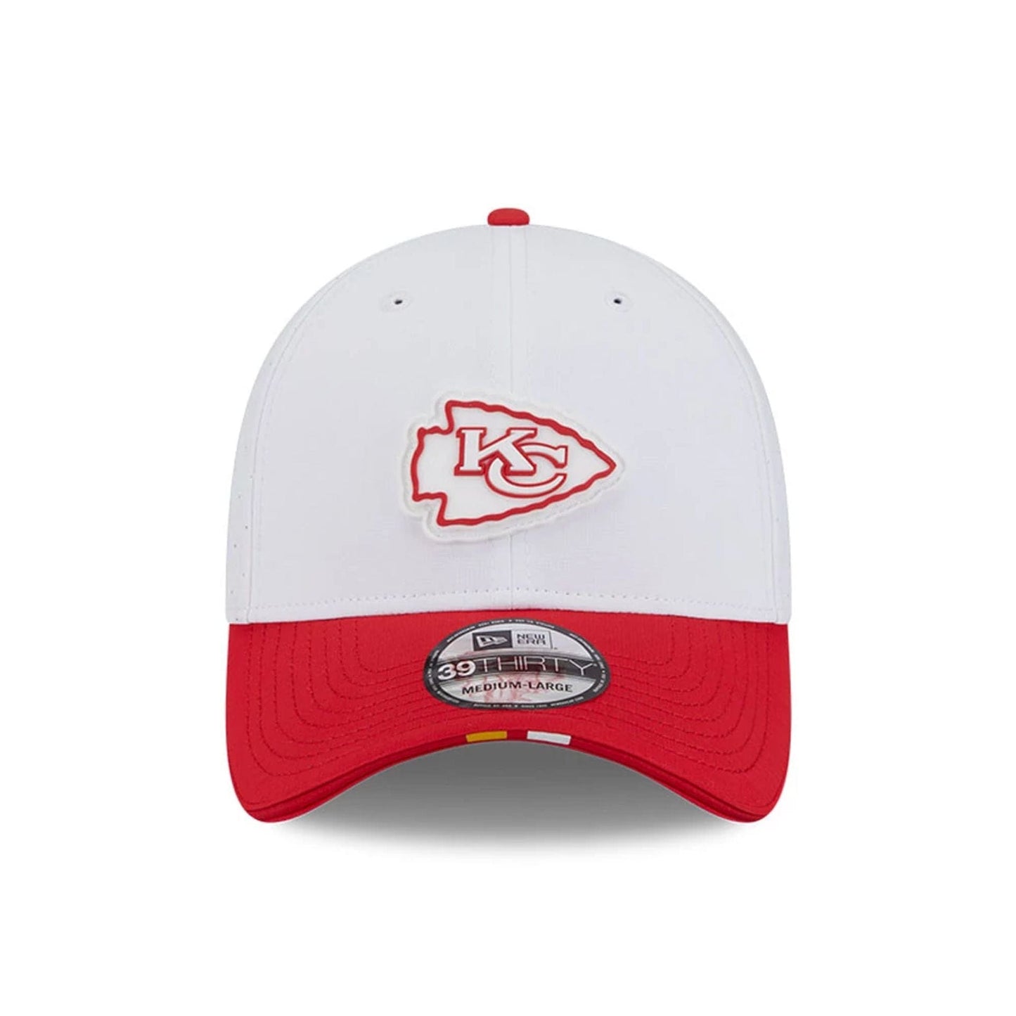 This is a Kansas City Chiefs NFL Training 2025 White 39THIRTY Stretch Fit Cap 2