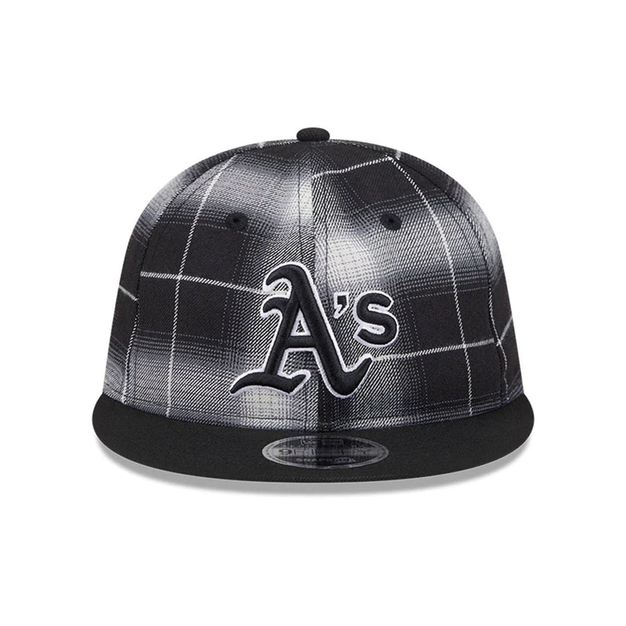 This is a Oakland Athletics MLB Plaid Black Retro Crown 9FIFTY Snapback Adjustable Cap 3