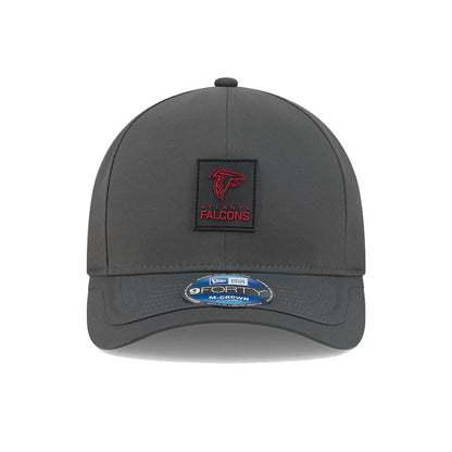 This is a Atlanta Falcons NFL Sideline 2025 Charcoal 9FORTY M-Crown Adjustable Cap 3