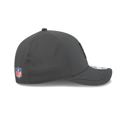This is a Atlanta Falcons NFL Sideline 2025 Charcoal 9FORTY M-Crown Adjustable Cap 5