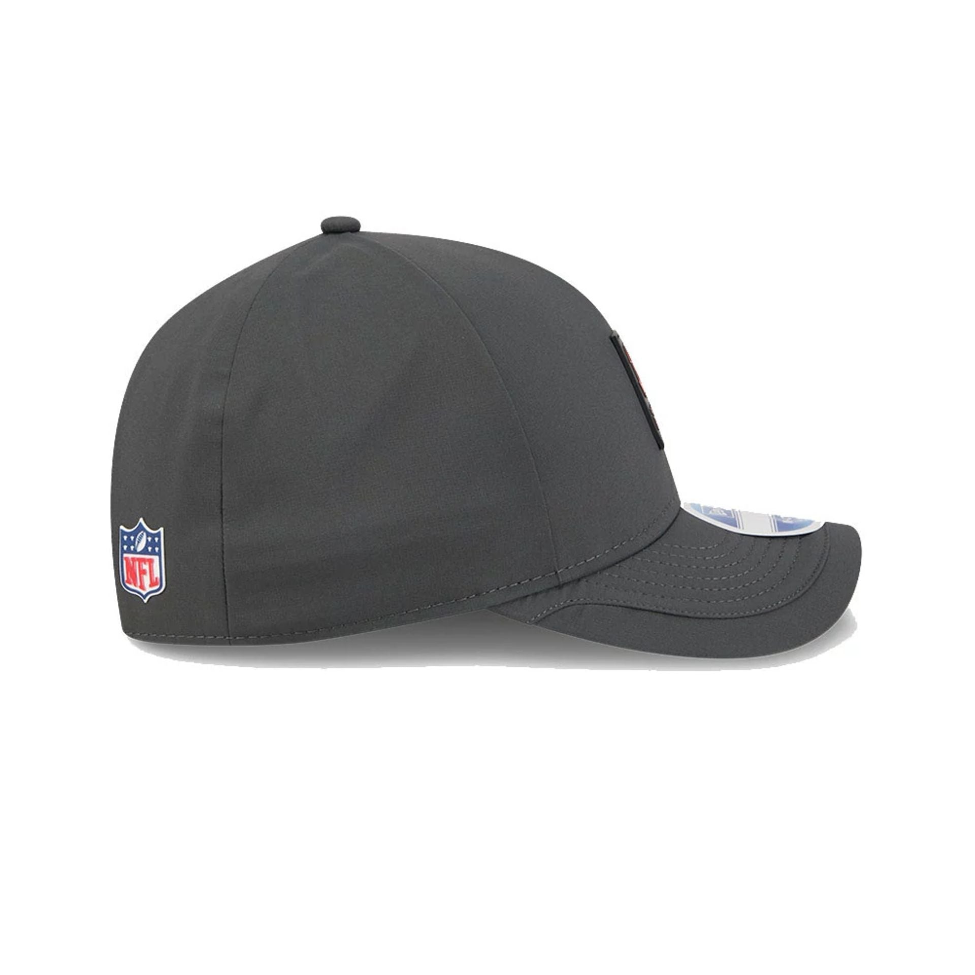 This is a Cincinnati Bengals NFL Sideline 2025 Charcoal 9FORTY M-Crown Adjustable Cap 5