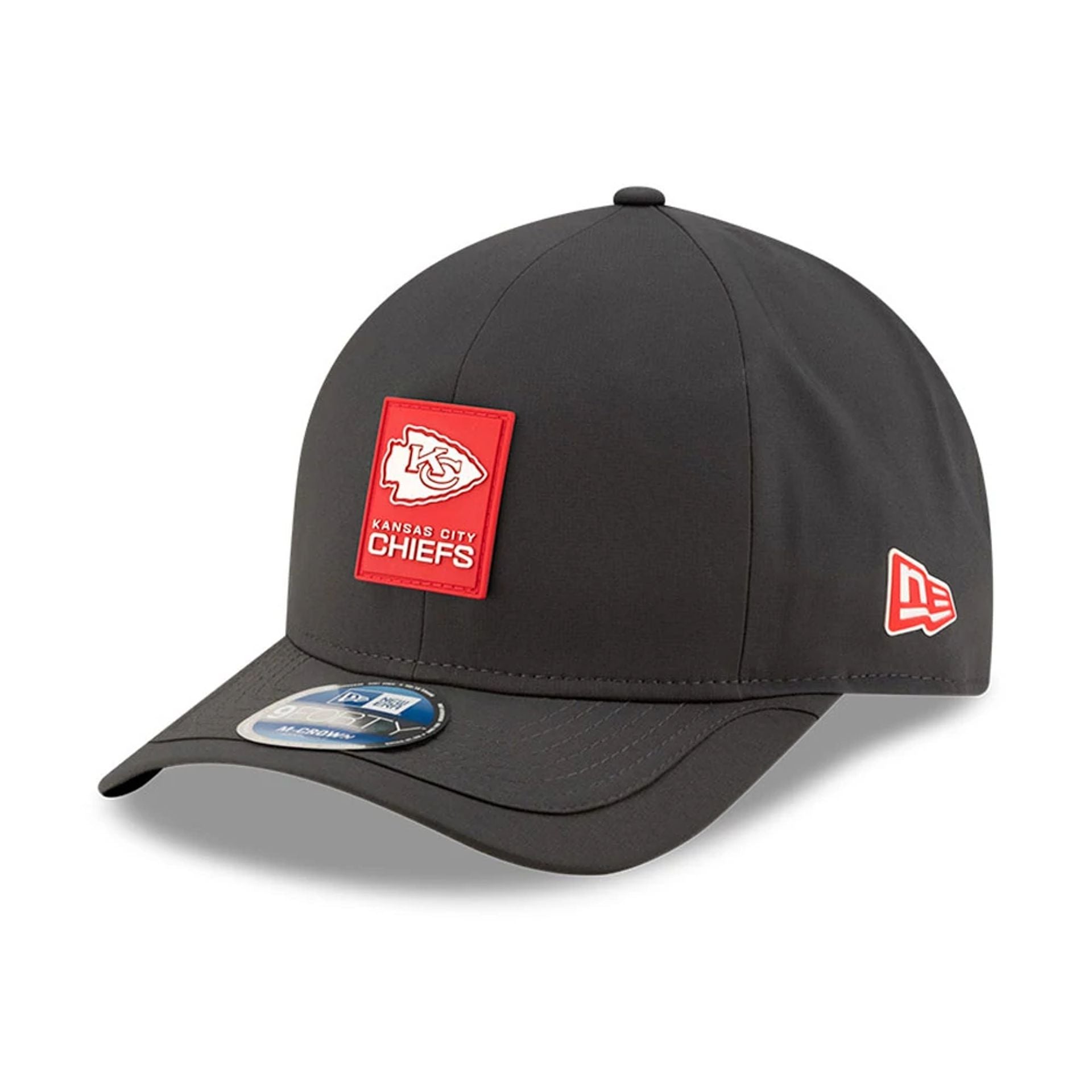 This is a Kansas City Chiefs NFL Sideline 2025 Charcoal 9FORTY M-Crown Adjustable Cap 1