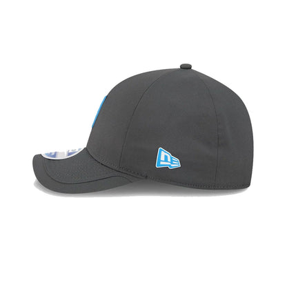 This is a LA Chargers NFL Sideline 2025 Charcoal 9FORTY M-Crown Adjustable Cap 5