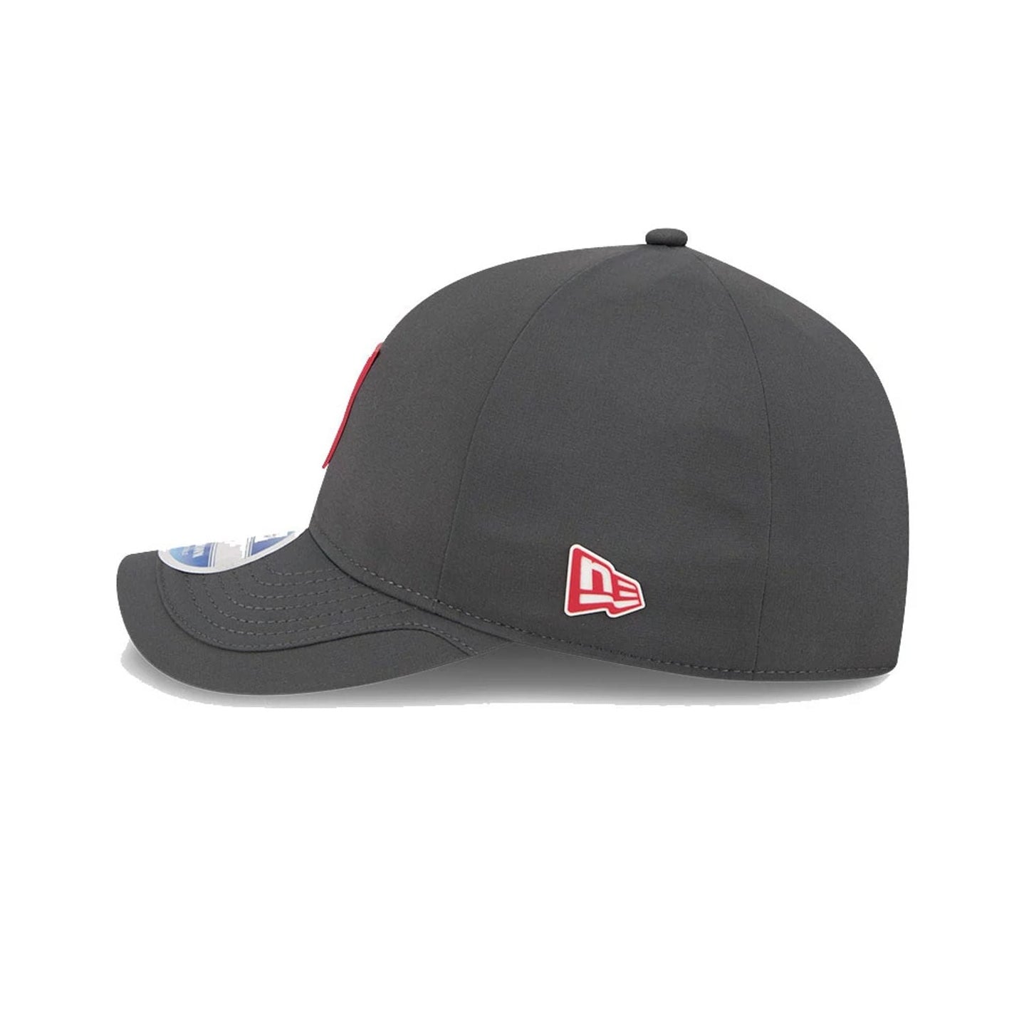 This is a Tampa Bay Buccaneers NFL Sideline 2025 Charcoal 9FORTY M-Crown Adjustable Cap 5