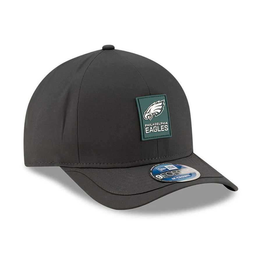 This is a Philadelphia Eagles NFL Sideline 2025 Charcoal 9FORTY M-Crown Adjustable Cap 3