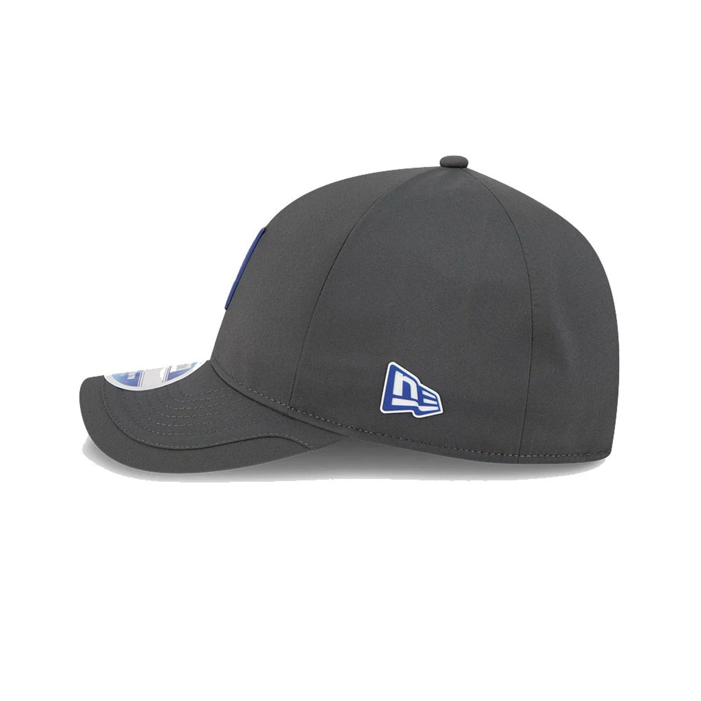 This is a New York Giants NFL Sideline 2025 Charcoal 9FORTY M-Crown Adjustable Cap 5