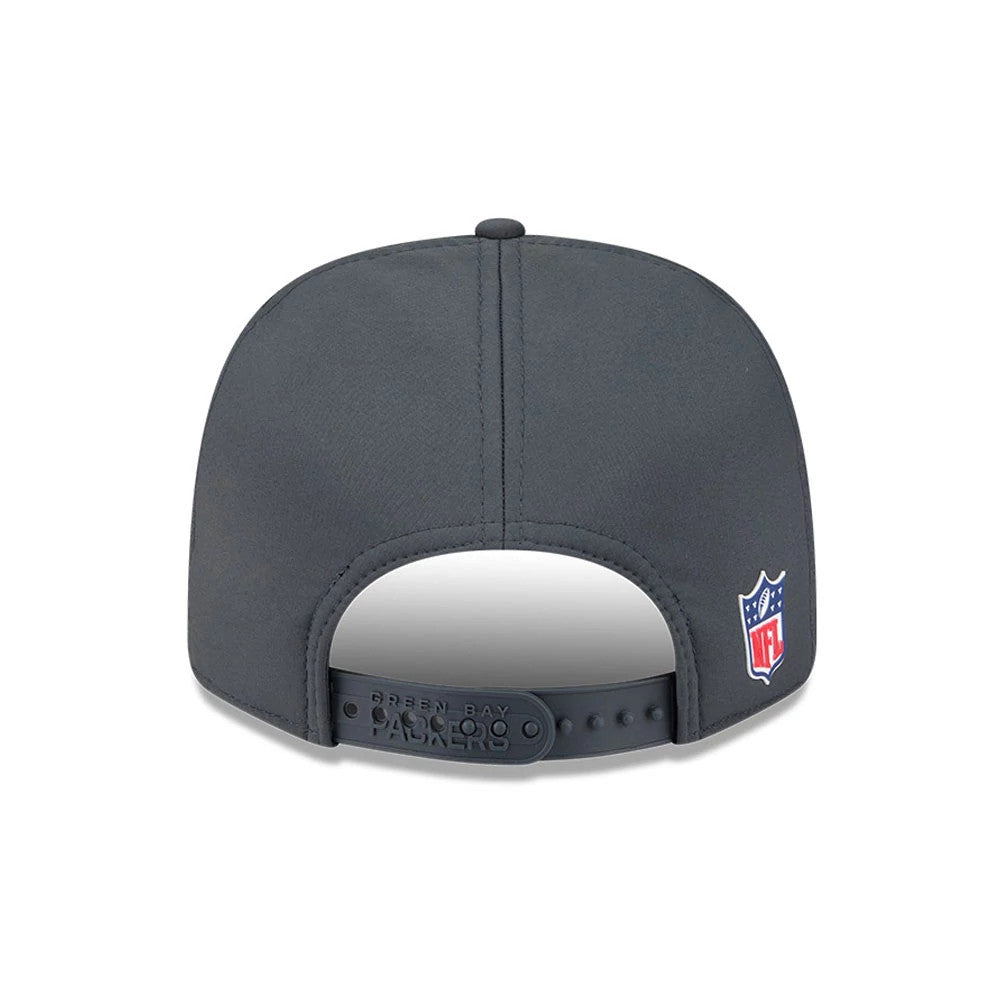 This is a Green Bay Packers NFL Sideline 2025 Charcoal 9SEVENTY Stretch Snap Adjustable Cap 5