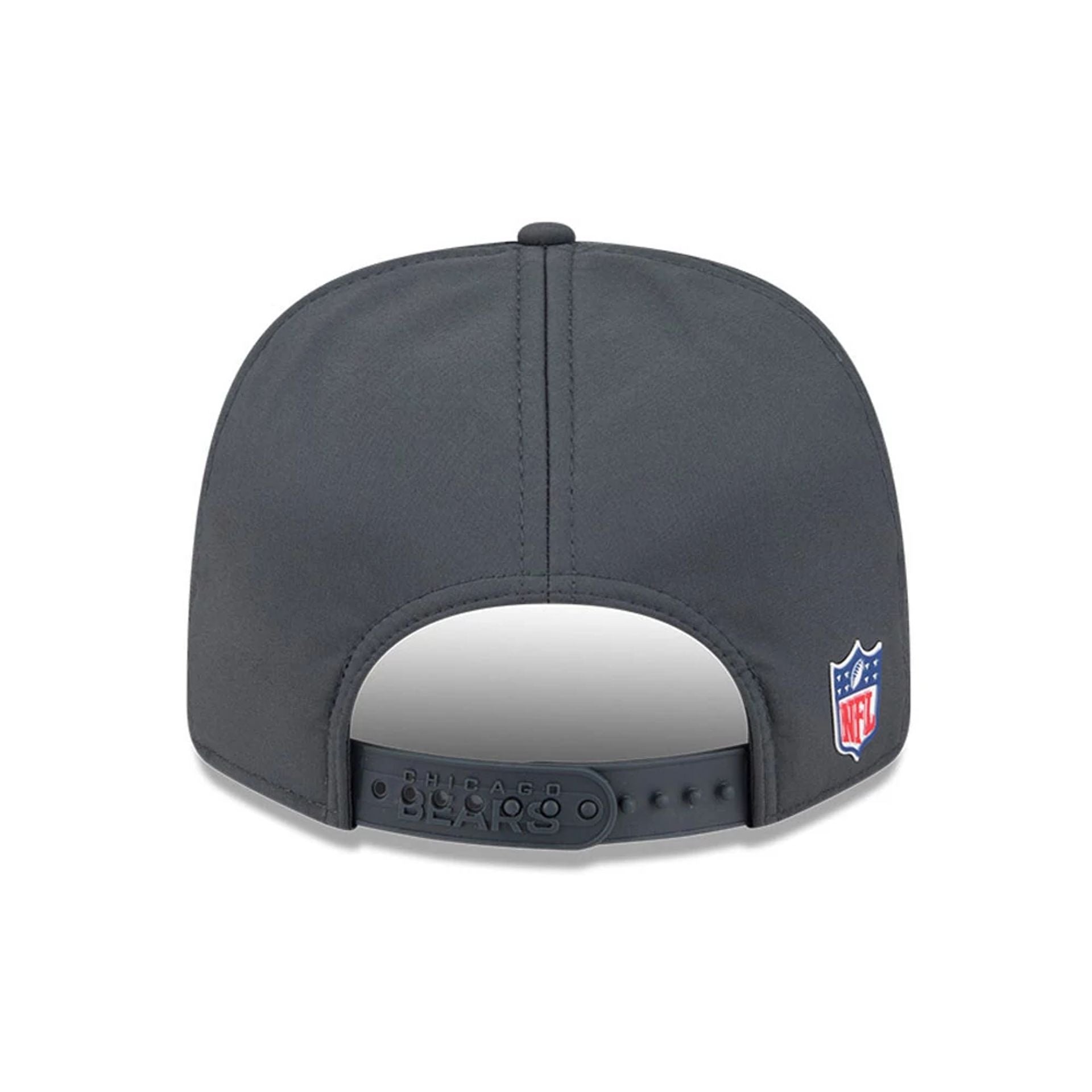 This is a Chicago Bears NFL Sideline Charcoal 9SEVENTY Stretch Snap Adjustable Cap 7