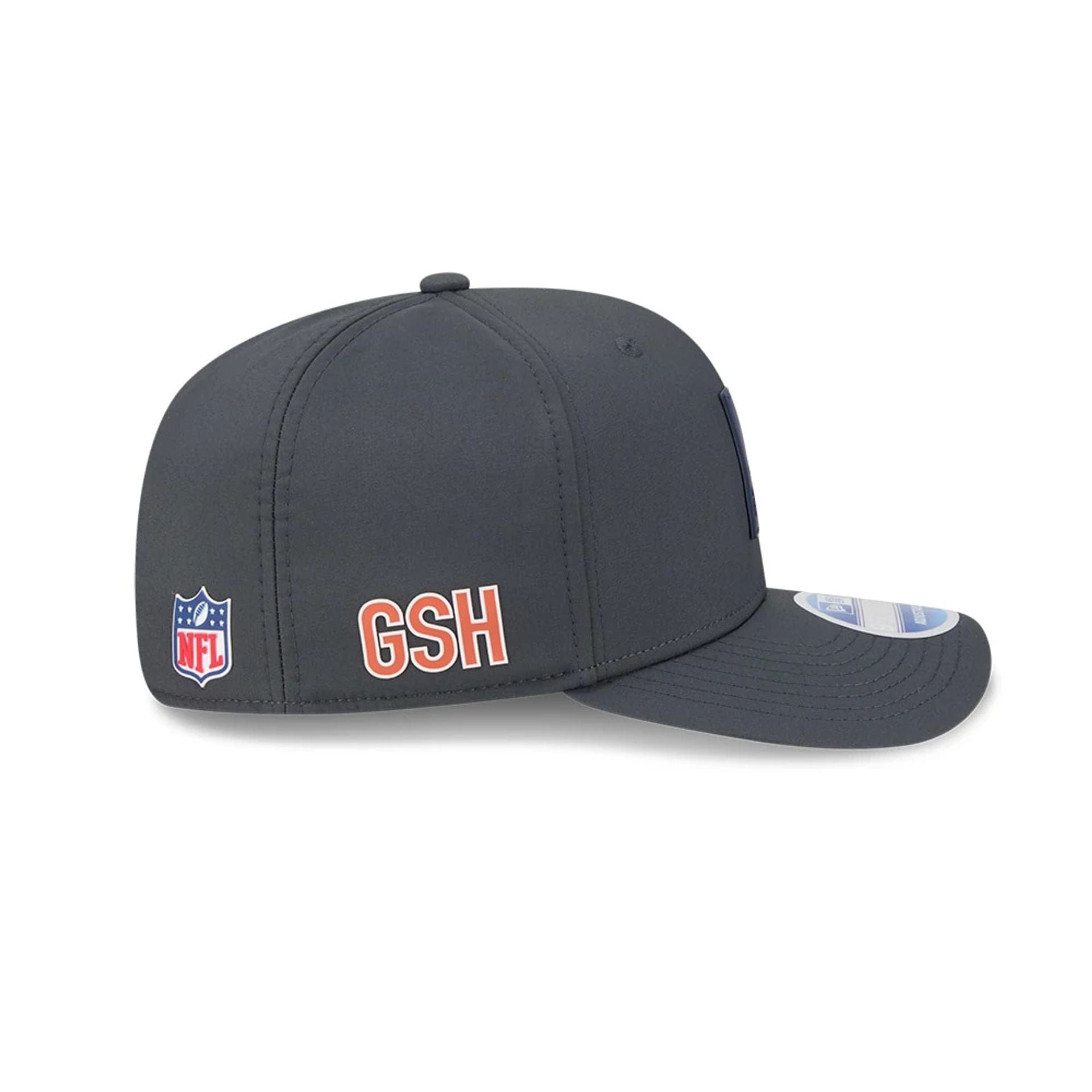 This is a Chicago Bears NFL Sideline Charcoal 9SEVENTY Stretch Snap Adjustable Cap 10