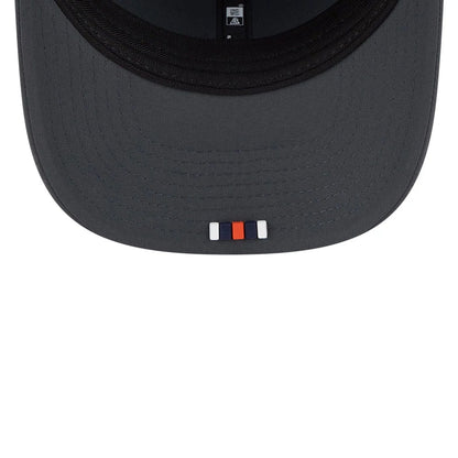 This is a Chicago Bears NFL Sideline Charcoal 9SEVENTY Stretch Snap Adjustable Cap 2