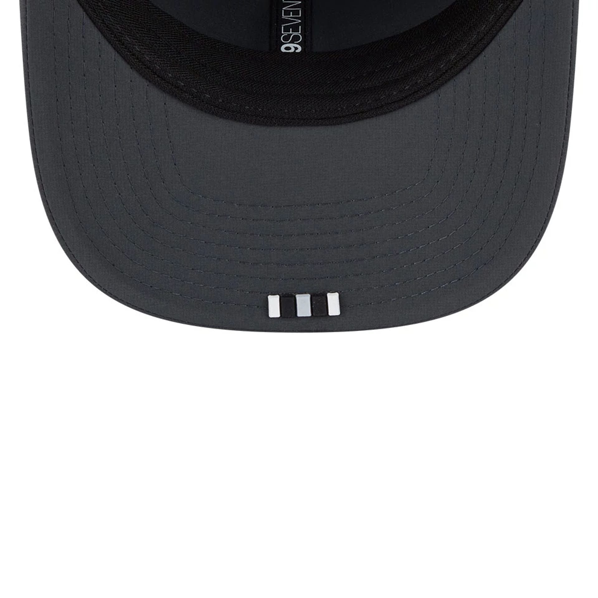 This is a Las Vegas Raiders NFL Sideline 2025 Charcoal 9SEVENTY Stretch Snap Adjustable Cap 2