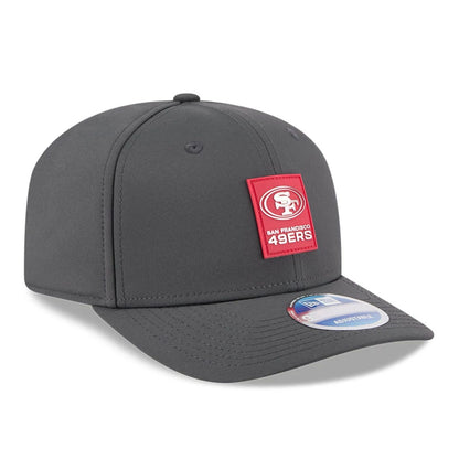 This is a San Francisco 49ers NFL Sideline 2025 Charcoal 9SEVENTY Stretch Snap Adjustable Cap 4