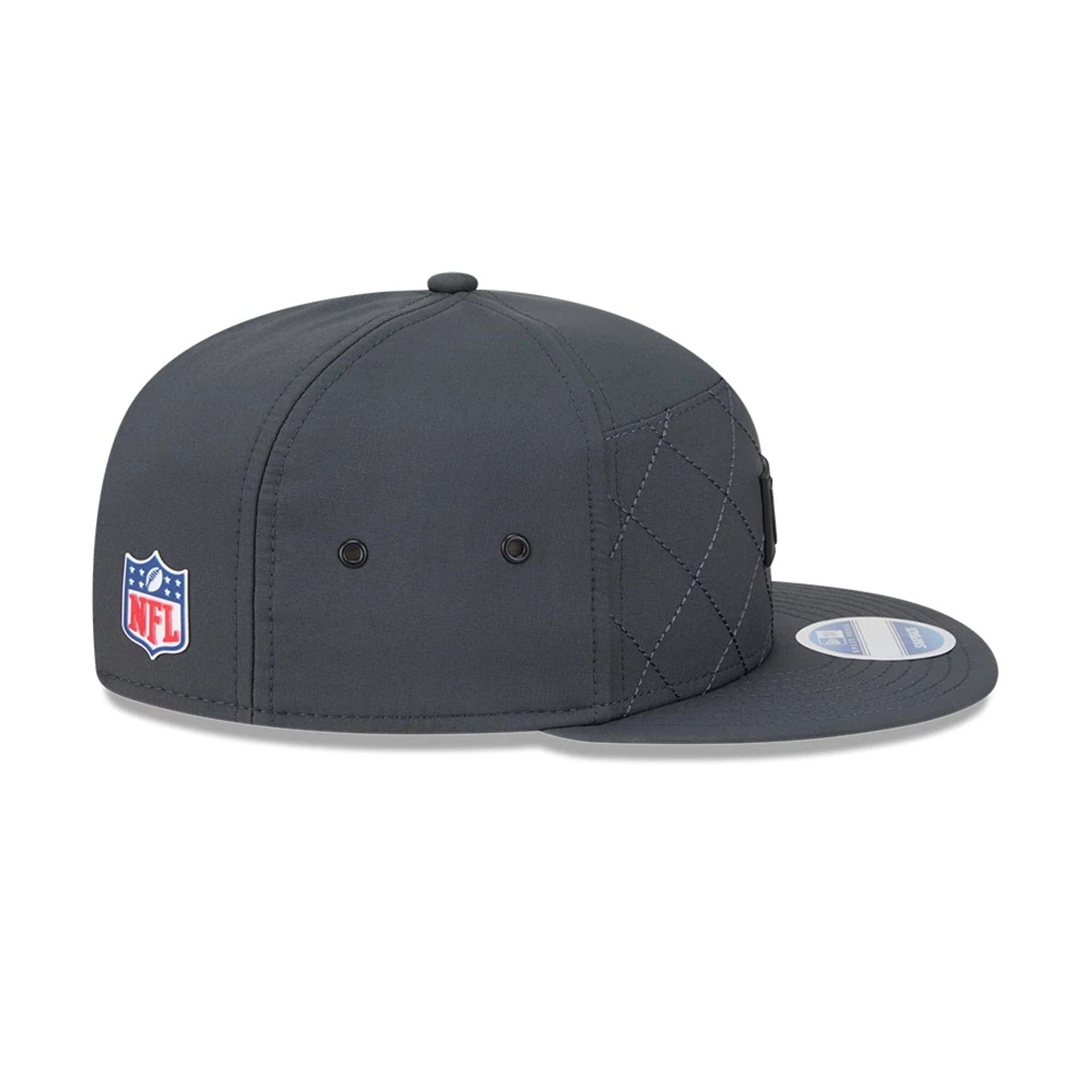 This is a Las Vegas Raiders NFL Sideline Charcoal 9FIFTY Split Panel Snapback Adjustable Cap 5