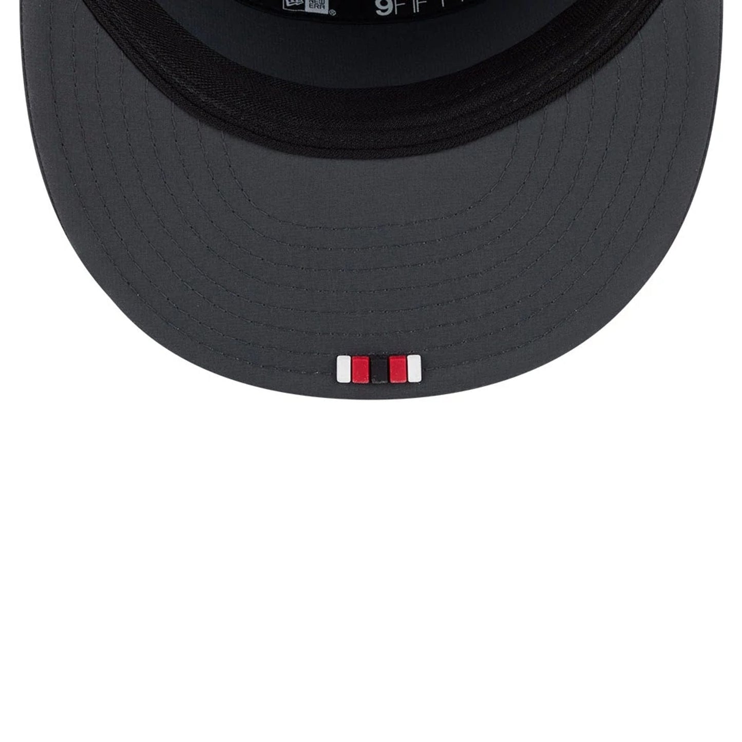 This is a San Francisco 49ers NFL Sideline Charcoal 9FIFTY Split Panel Snapback Adjustable Cap 2