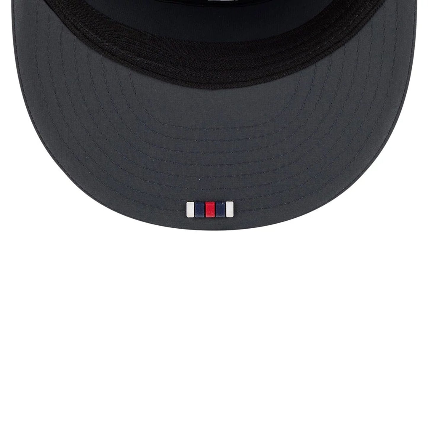 This is a New England Patriots NFL Sideline Charcoal 9FIFTY Split Panel Snapback Adjustable Cap 2