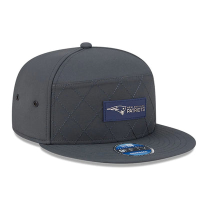 This is a New England Patriots NFL Sideline Charcoal 9FIFTY Split Panel Snapback Adjustable Cap 4