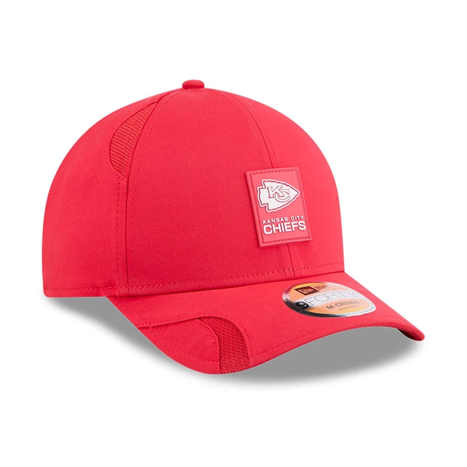 This is a Kansas City Chiefs NFL Sideline 2025 Red 9FORTY M-Crown Adjustable Cap 4