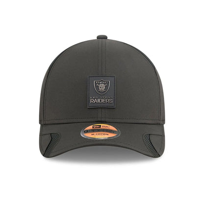 This is a Las Vegas Raiders NFL Sideline 2025 Black 9FORTY M-Crown Adjustable Cap 3
