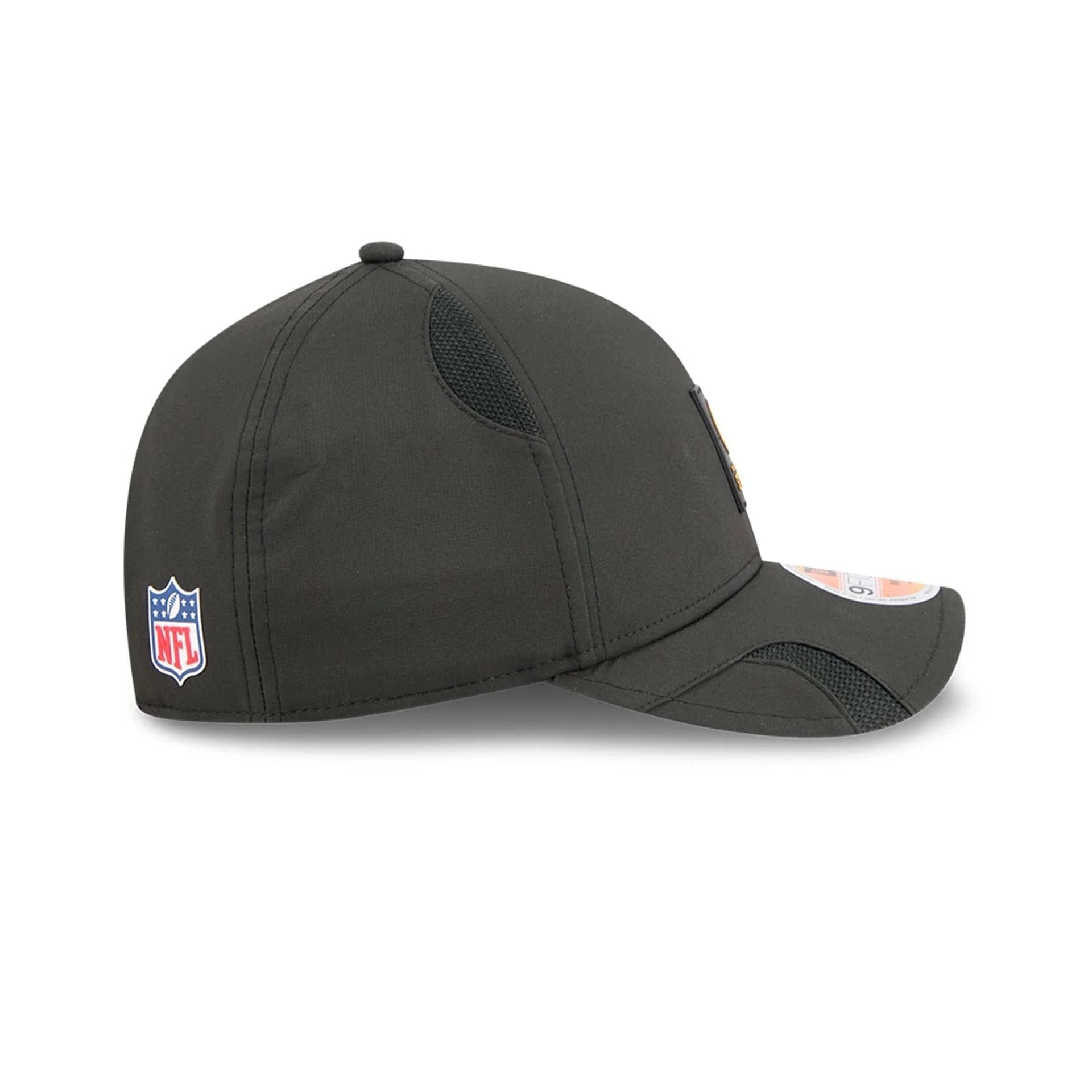 This is a Pittsburgh Steelers NFL Sideline 2025 Black 9FORTY M-Crown Adjustable Cap 6