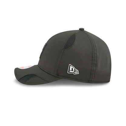 This is a Cincinnati Bengals NFL Sideline 2025 Black 9FORTY M-Crown Adjustable Cap 6