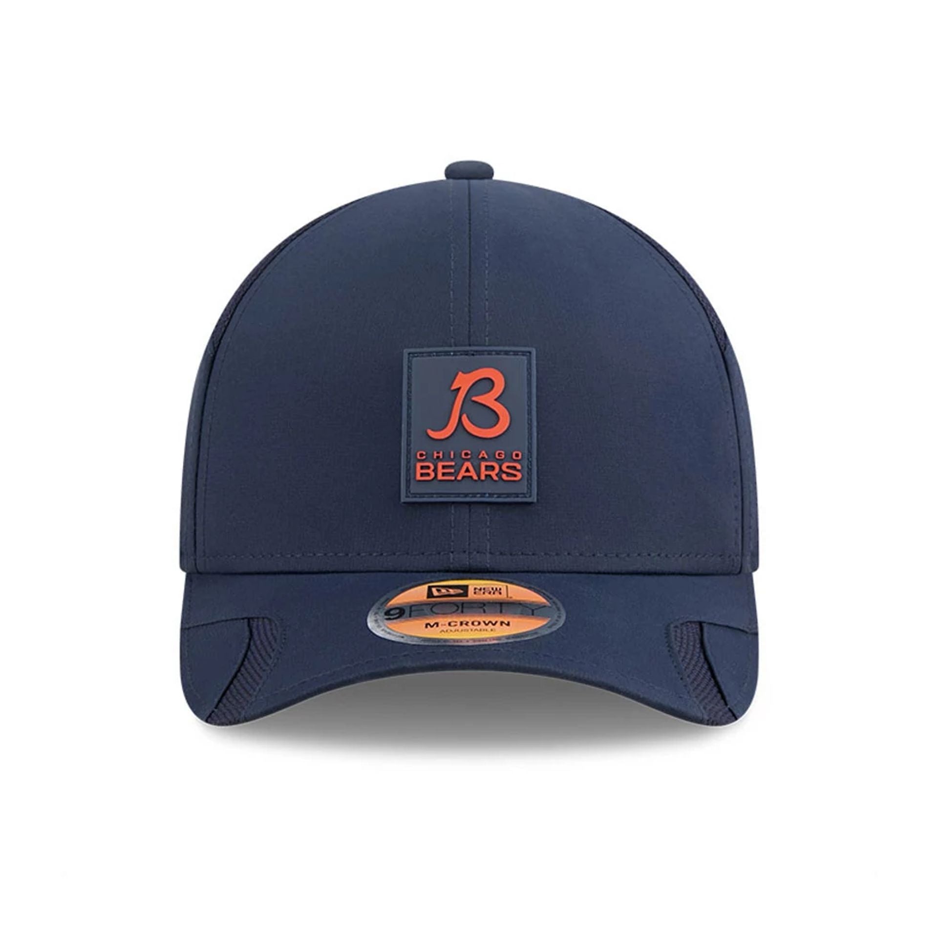 This is a Chicago Bears NFL Sideline 2025 Navy 9FORTY M-Crown Adjustable Cap 3