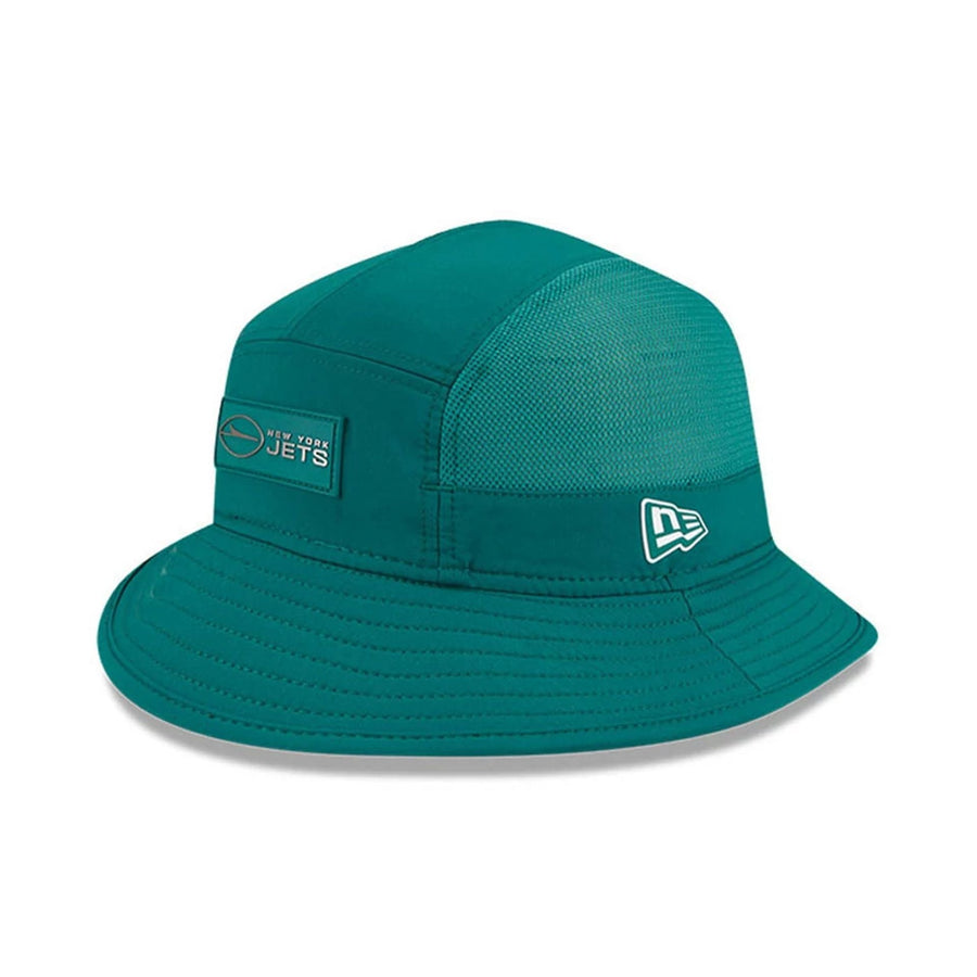 This is a New York Jets NFL Sideline 2025 Green Stretch Bucket Hat 1