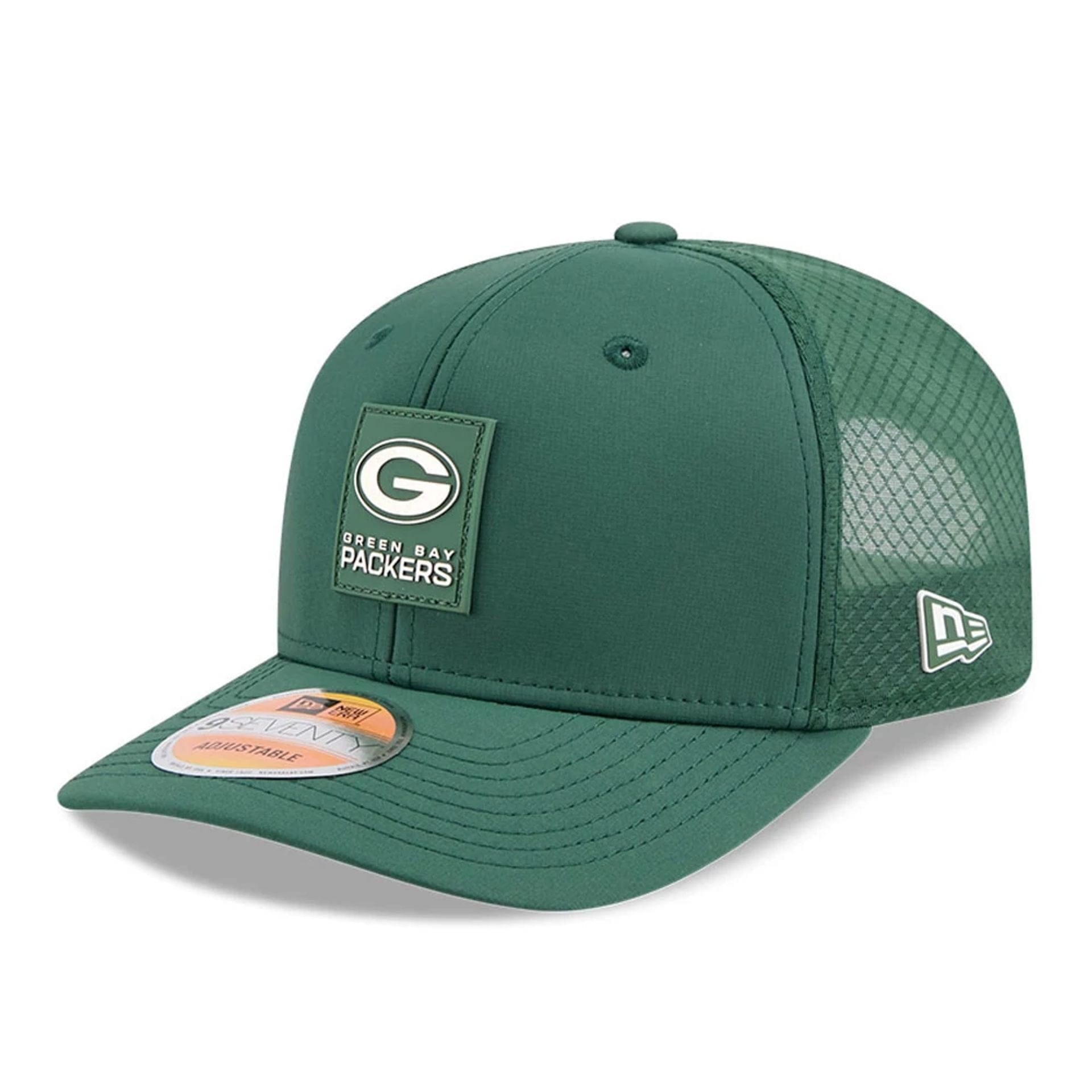 This is a Green Bay Packers NFL Sideline 2025 Dark Green 9SEVENTY Trucker Stretch Snap Adjustable Cap 1