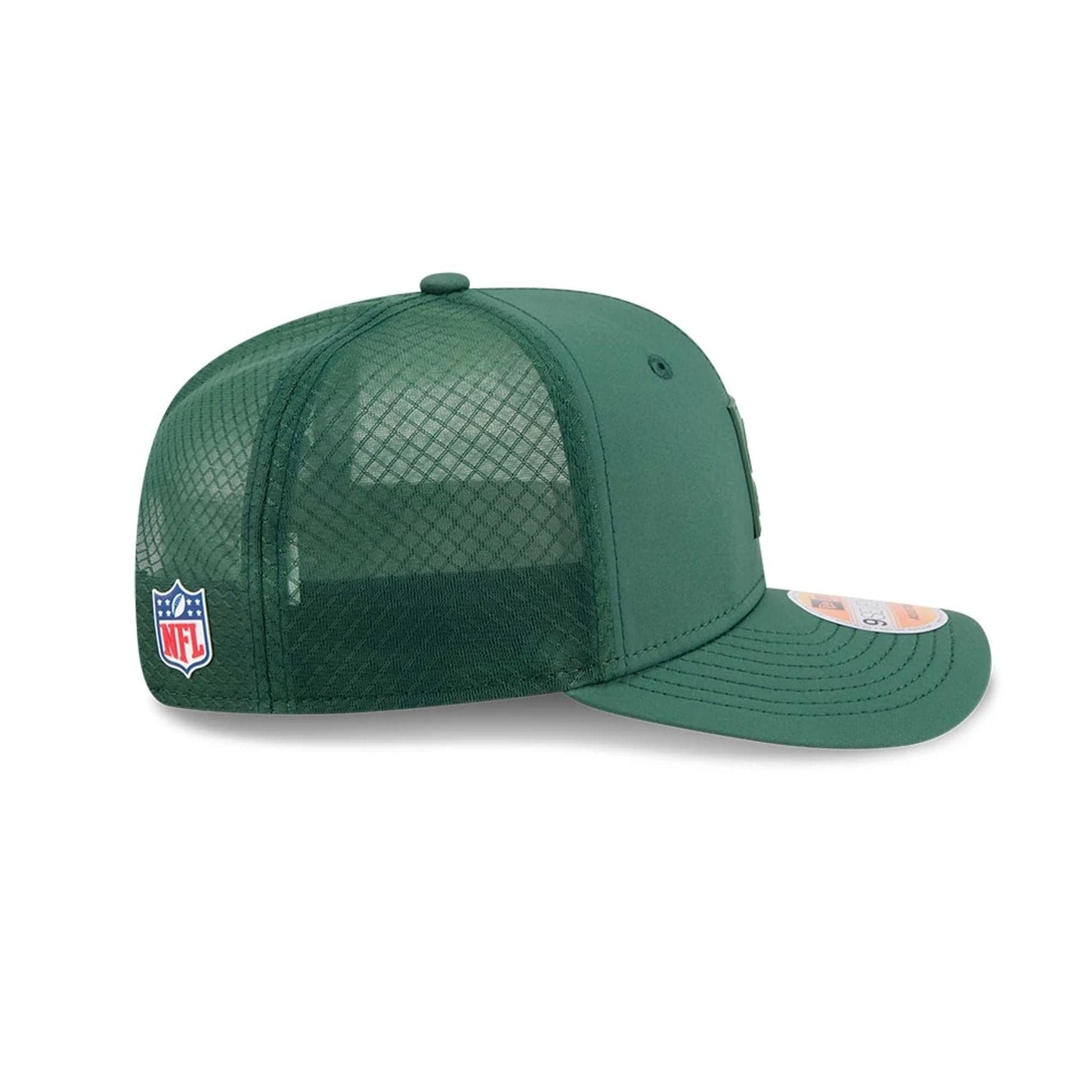 This is a Green Bay Packers NFL Sideline 2025 Dark Green 9SEVENTY Trucker Stretch Snap Adjustable Cap 5