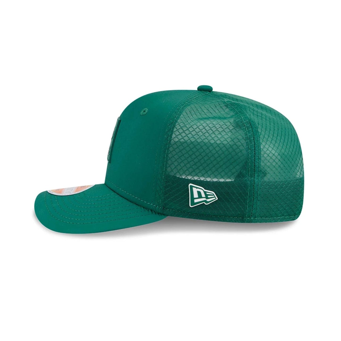 This is a New York Jets NFL Sideline 2025 Green 9SEVENTY Trucker Stretch Snap Adjustable Cap 4