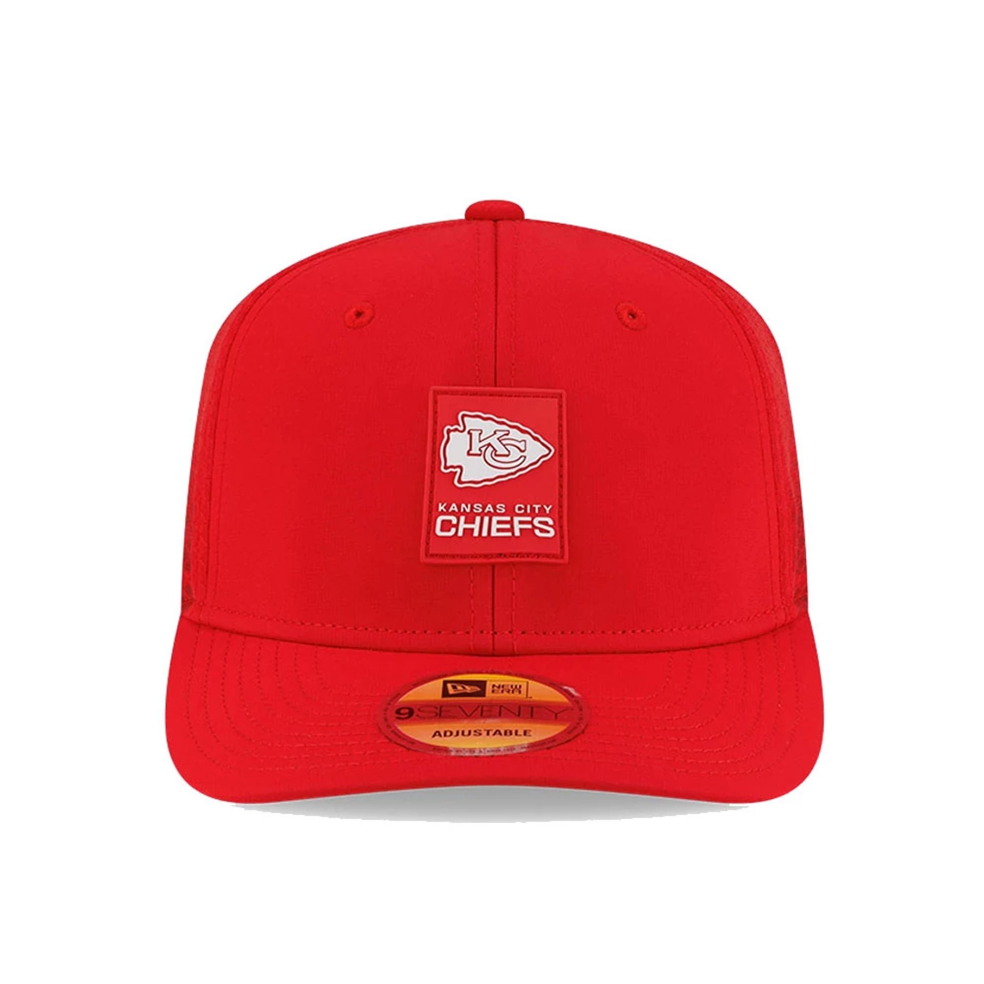 This is a Kansas City Chiefs NFL Sideline 2025 Red 9SEVENTY Trucker Stretch Snap Adjustable Cap 3