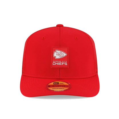 This is a Kansas City Chiefs NFL Sideline 2025 Red 9SEVENTY Trucker Stretch Snap Adjustable Cap 3