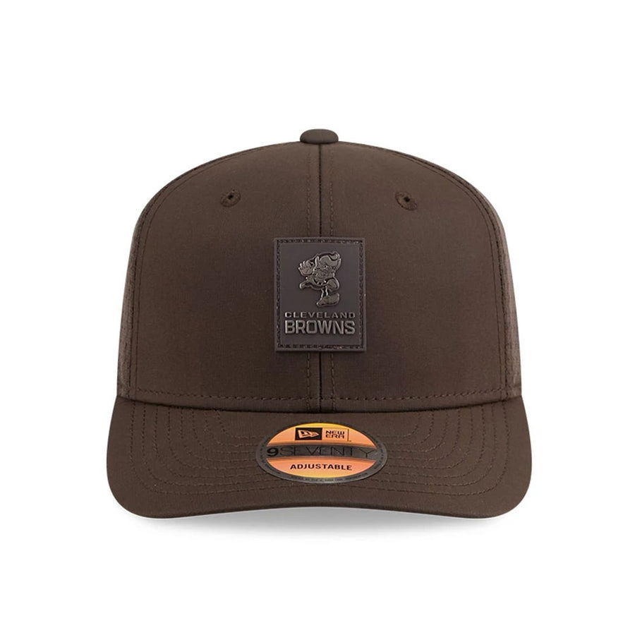 This is a Cleveland Browns NFL Sideline 2025 Dark Brown 9SEVENTY Trucker Stretch Snap Adjustable Cap 2