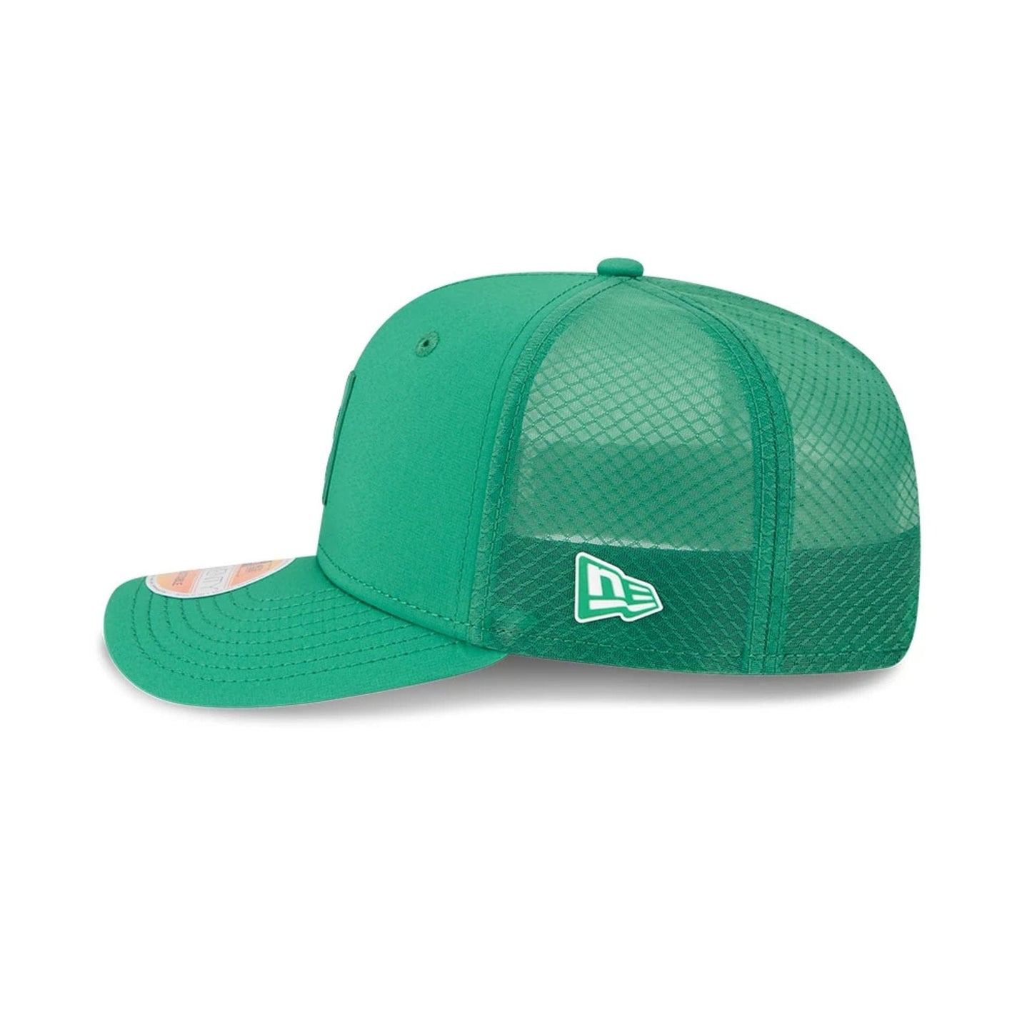 This is a Philadelphia Eagles NFL Sideline 2025 Green 9SEVENTY Trucker Stretch Snap Adjustable Cap 4