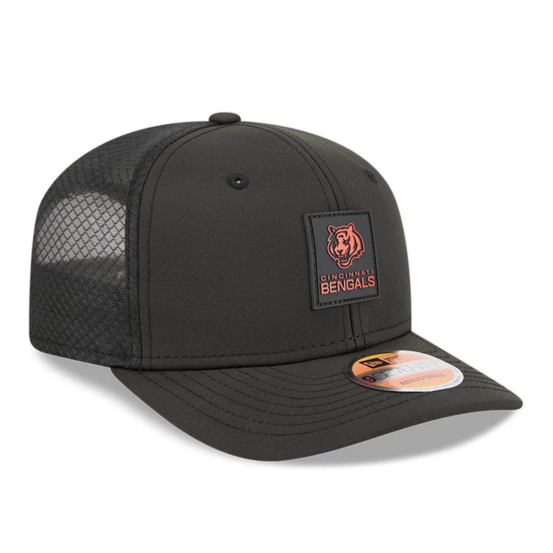 This is a Cincinnati Bengals NFL Sideline 2025 Black 9SEVENTY Trucker Stretch Snap Adjustable Cap 4